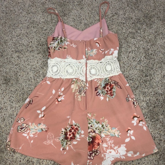 Romper - Picture 3 of 4